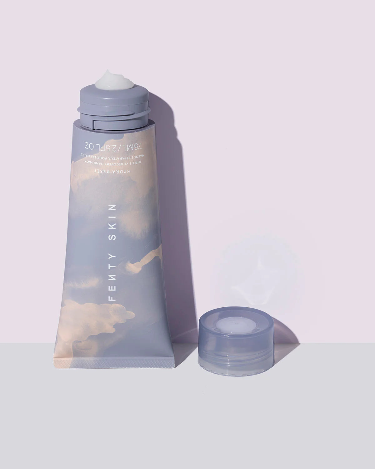 Mascarilla de manos con glicerina de recuperación intensiva Hydra'Reset de Fenty Skin en tamaño mini/de viaje