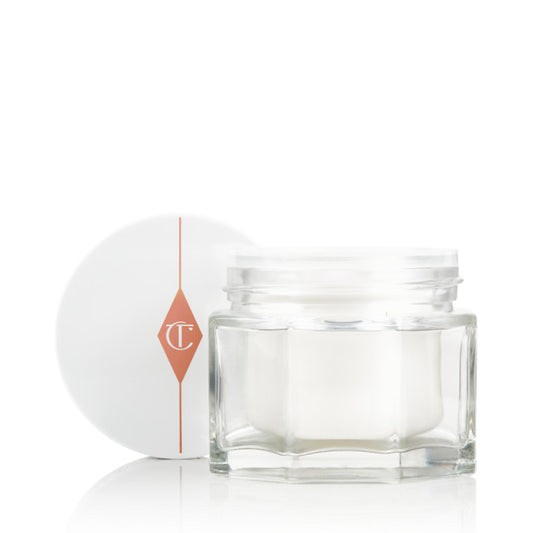 Crema hidratante en gel Magic Water Cream de Charlotte Tilbury en tamaño mini o de viaje con niacinamida