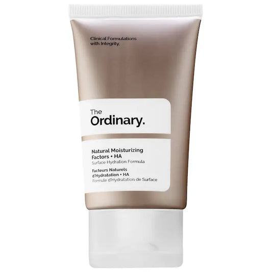 Factores humectantes naturales + HA en tamaño mini/de viaje de The Ordinary