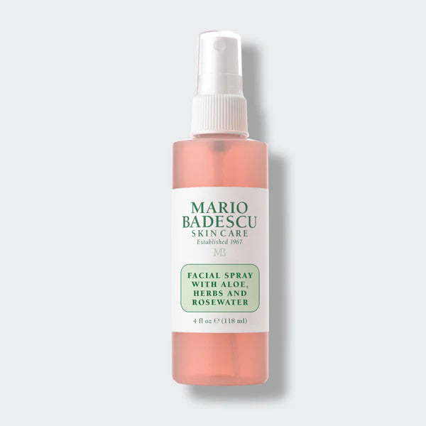 Spray facial Mario Badescu en tamaño mini/de viaje con aloe, hierbas y agua de rosas